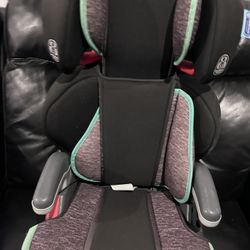 CAR SEAT