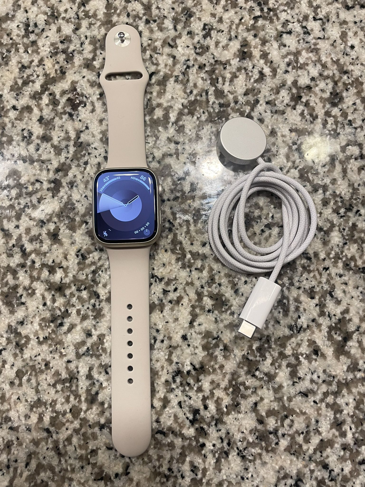 Apple Watch Series 9 GPS 45mm Starlight Aluminum Brand New. 1 Year Apple Warranty. Comes With Charger And S/m Band