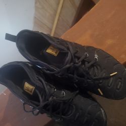 Vapor Max's Sz 11.
