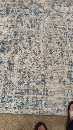 8x 10 Ft Rug