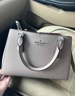 Kate spade Hand Bag Size Small 