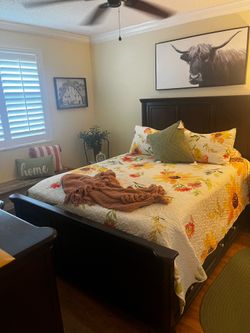Bedroom set