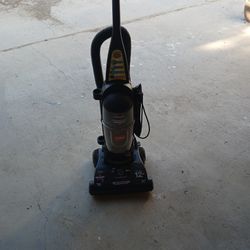 Bissell Vacuum Cleaner 