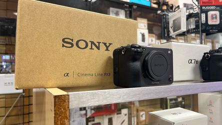 Sony FX3A. Open box