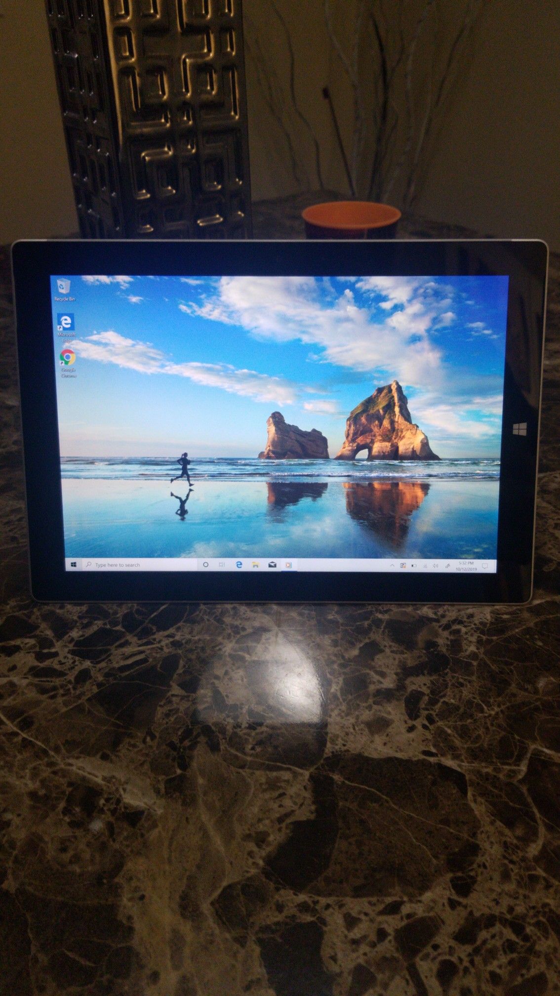 microsaft surface 3 tablet computer