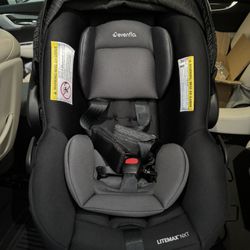 Revolve180 LiteMax™ NXT Rotating Rear-Facing Lightweight Preemie and Infant Car Seat Up To 30lbs (black)
