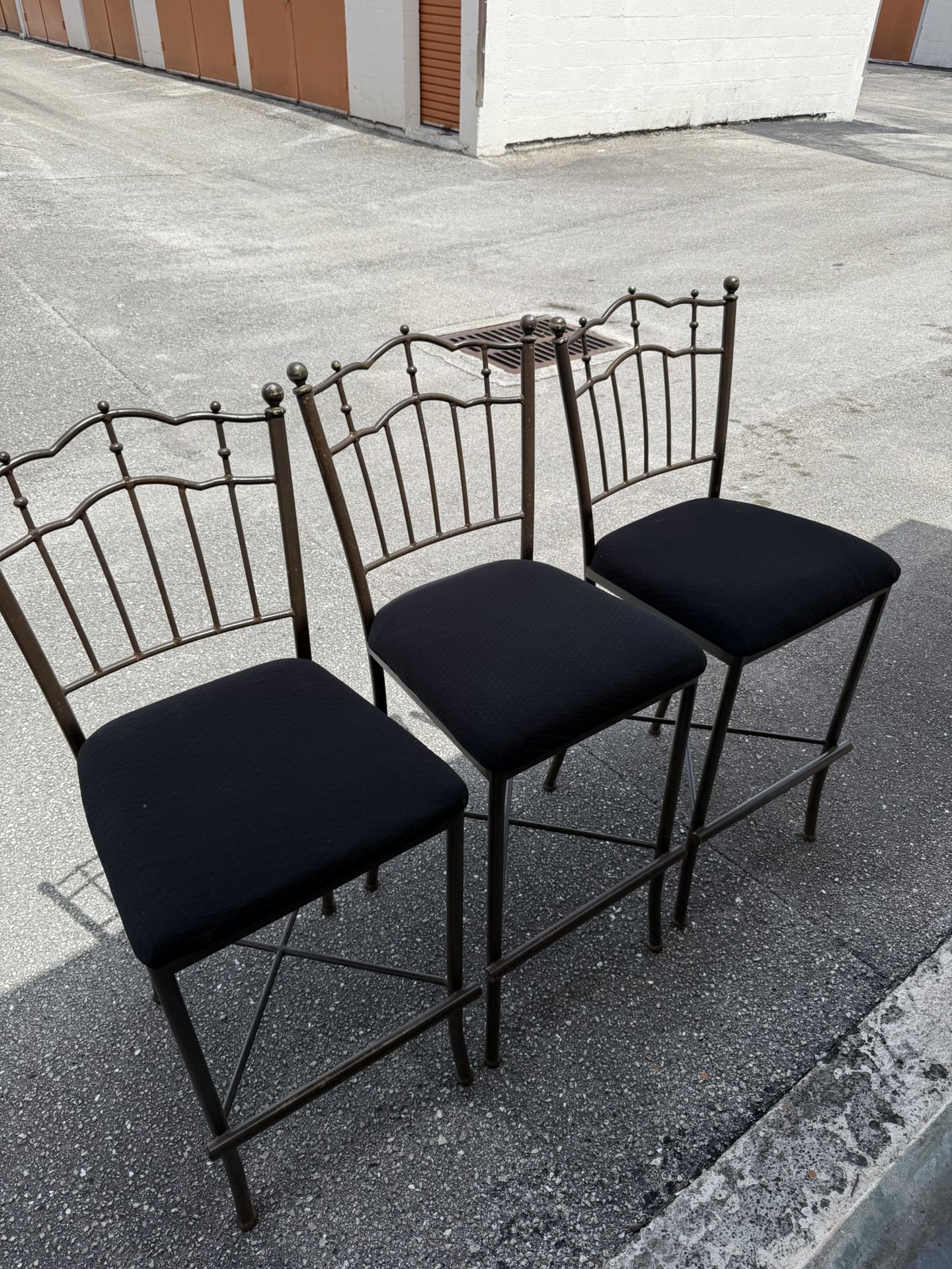 3 Bar Stools