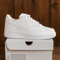 Classic All-White Low-Top Sneakers – Stylish, Comfortable & Versatile Everyday Shoes