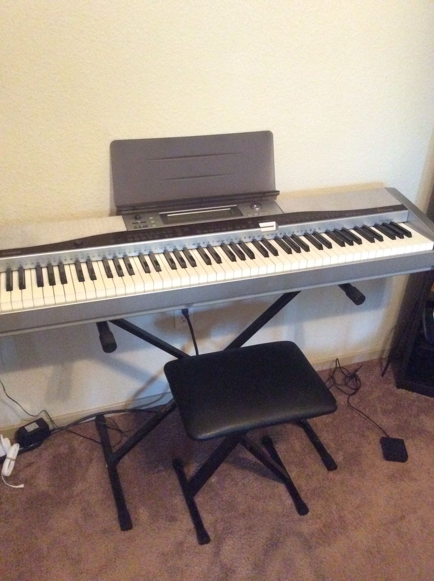 Casio top privia px555r