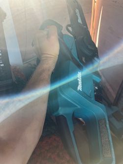 Makita chainsaw 14”