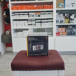 Blackmagic Video Assist 5" 3G Macstar Cameras New Corona Location. Payment Plan Available