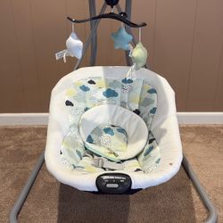 Graco Simple Sway Baby Swing