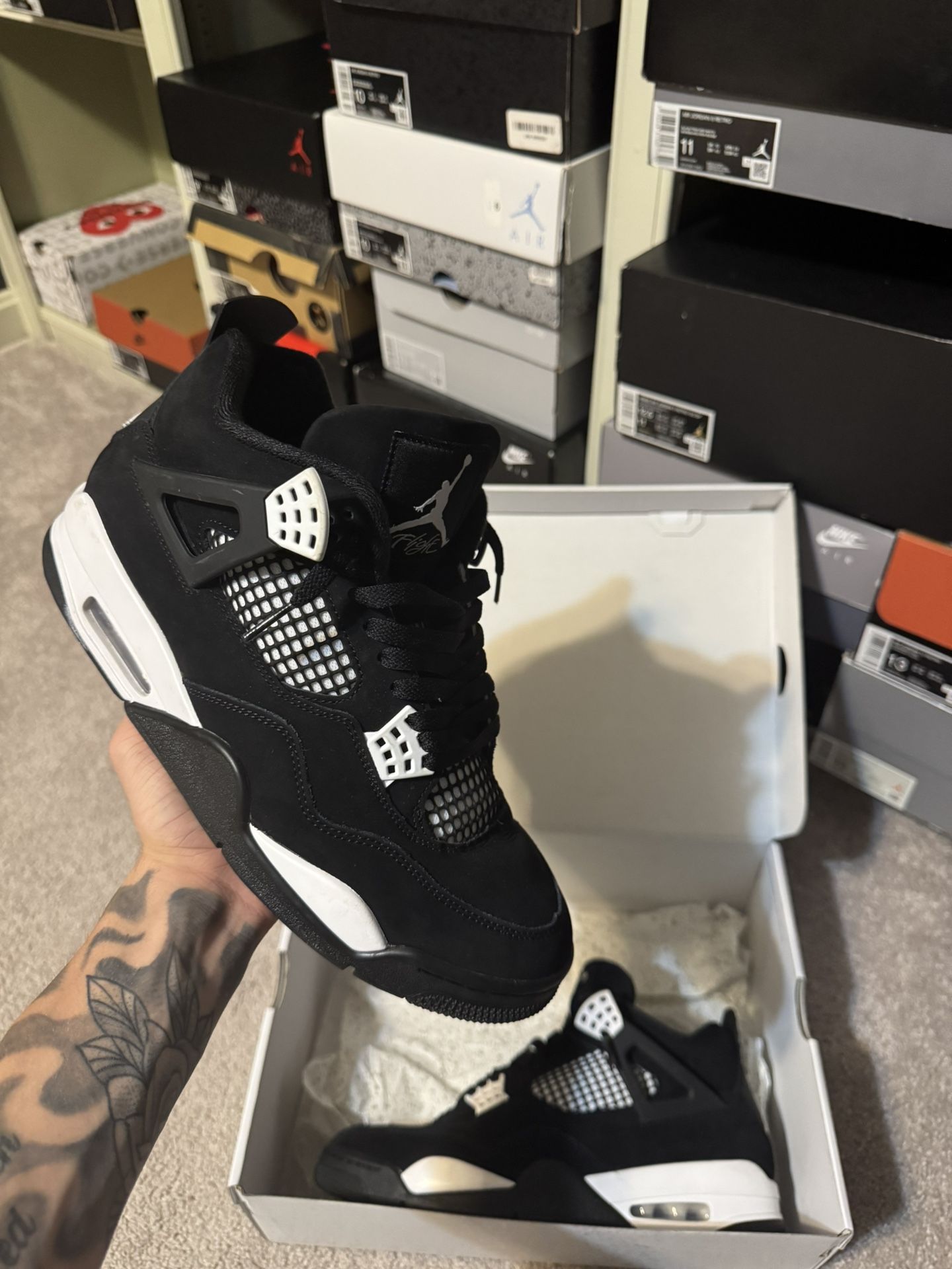 Air Jordan 4 Retro ‘White Thunder’
