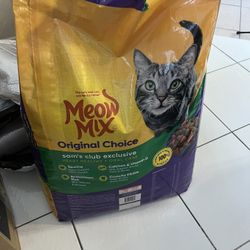 Meow Mix, Original Choice Flavor Adult Dry Cat Food, Heart Healthy & Oral Care Formula, 32 lbs.