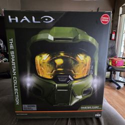 Halo Master Chief Helmet, Gamestop Exclusive, Lights And Sounds.