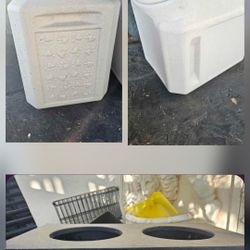 Dog Feeding And Storage Supplies