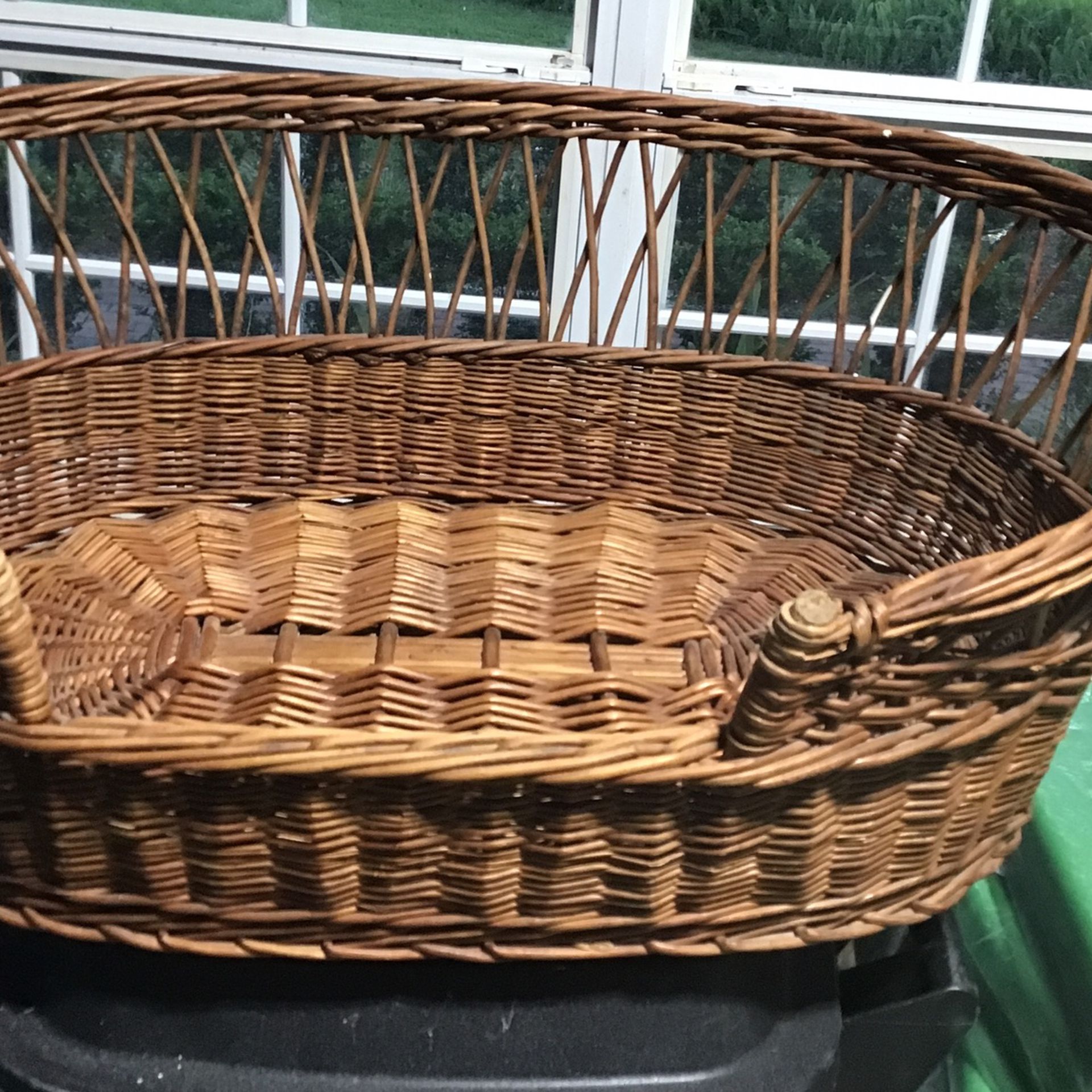 Large Wicker / Rattan Woven Dog Bed 