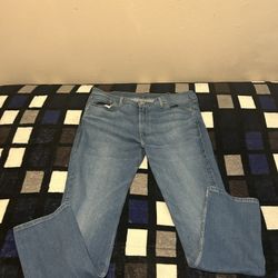 Levi’s Slim Straight Jeans Size 40