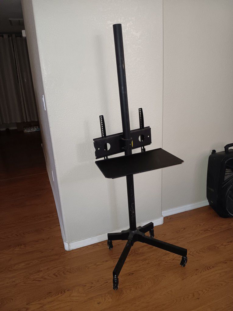 TV Stand On Wheels 