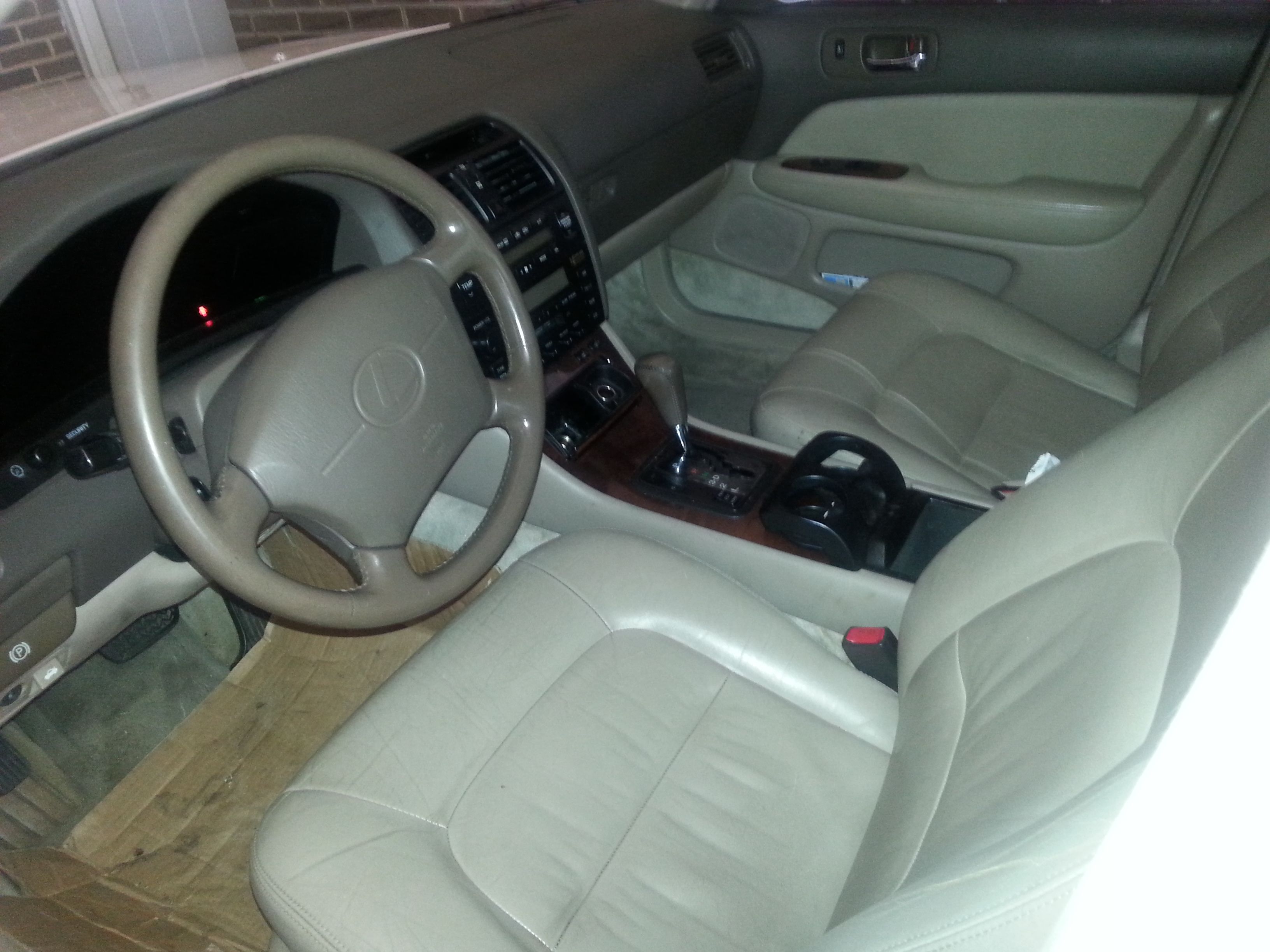 1995 Lexus LS 400