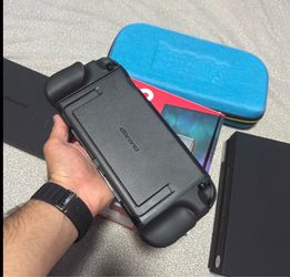 Switch 2 Fast pickup in Hand plus 13 Games