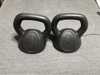 10 lb plastic kettlebell pair