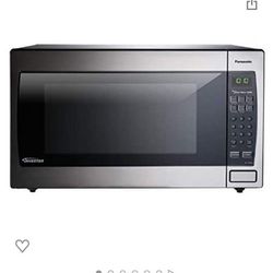 Brand New Toshiba EM131A5C-BS Microwave Oven with Smart Sensor, Easy Clean Interior,