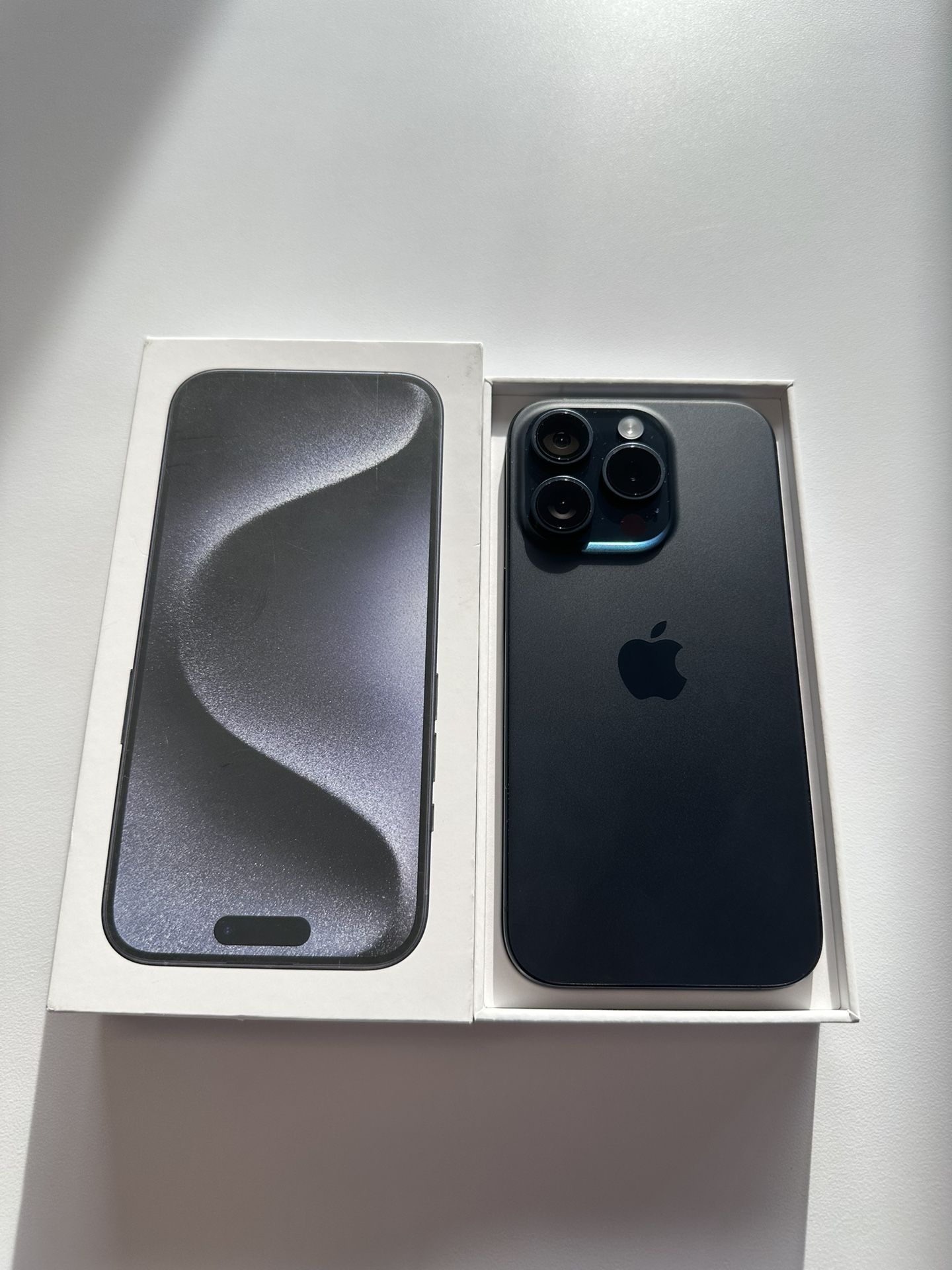 Verizon iPhone 15 Pro Blue 128gb