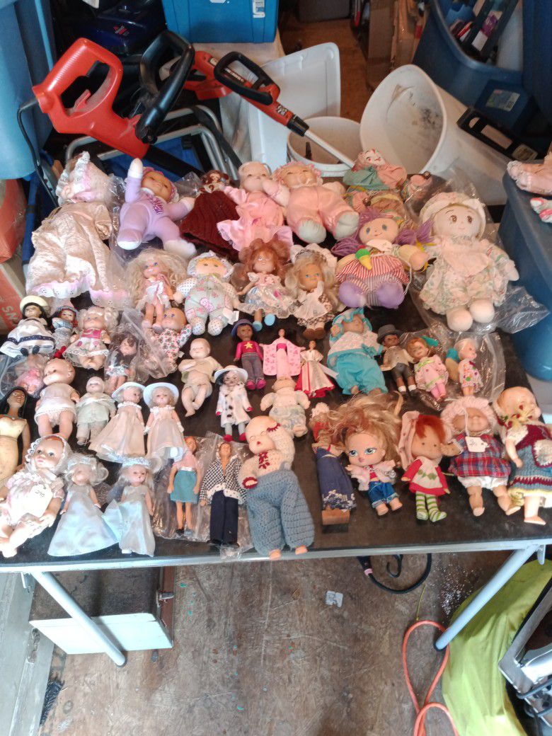 55 Little Dolls.Vintage,Very Collectible 