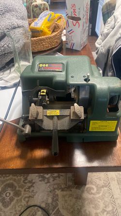 Key machine
