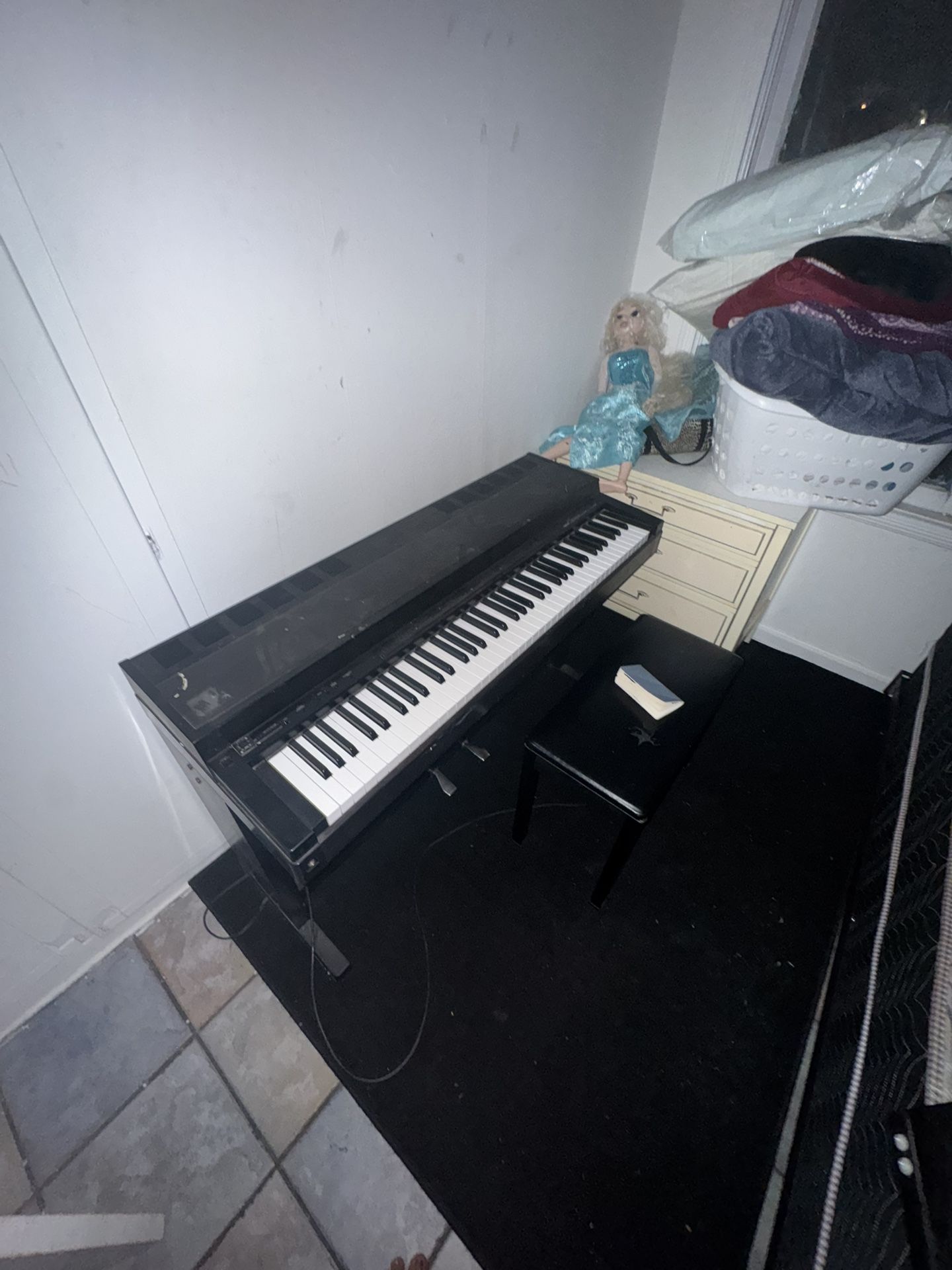 Old Yamaha Clavinova