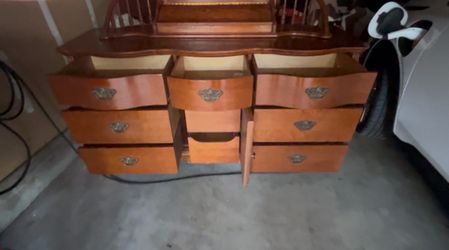 Lexington Victorian Sampler Solid Wood Vanity Dresser with Original Mirror — $650 OBO