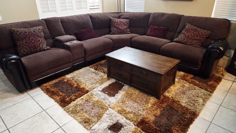 4 Recliner Sofa + Matching Table 
