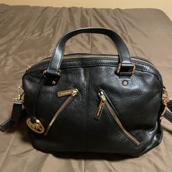 New Black Leather Michael Kors  Purse