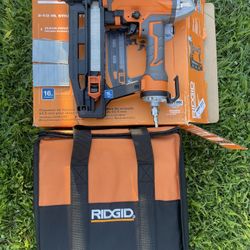 RIDGID 16 Gauge 2.5 inch Finish Nail Gun