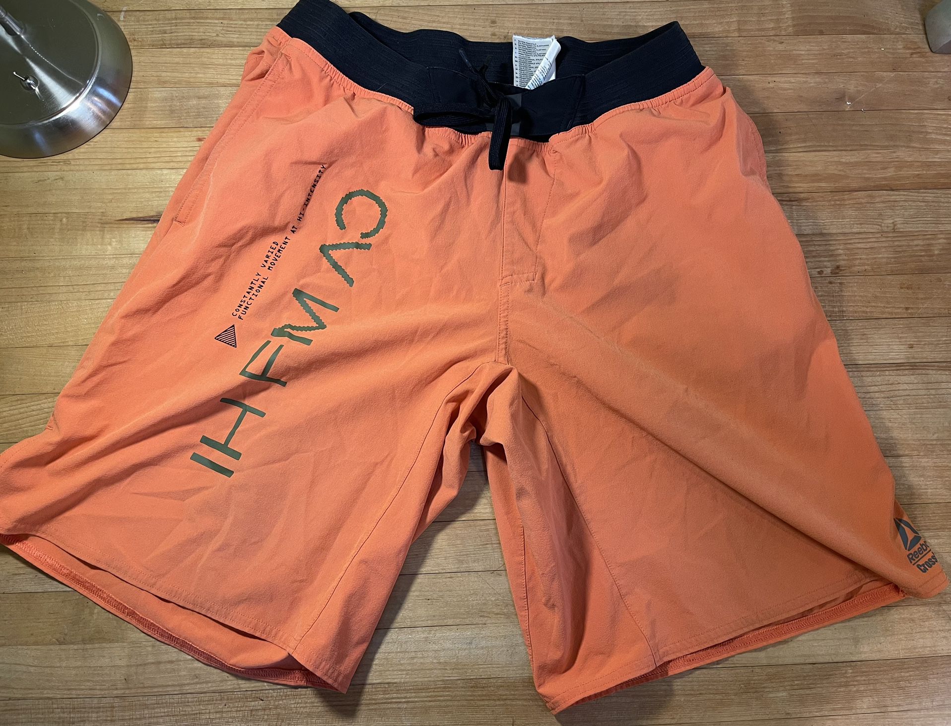 hovedvej Effektivitet Arthur Reebok CrossFit Shorts Size Medium for Sale in Portland, OR - OfferUp