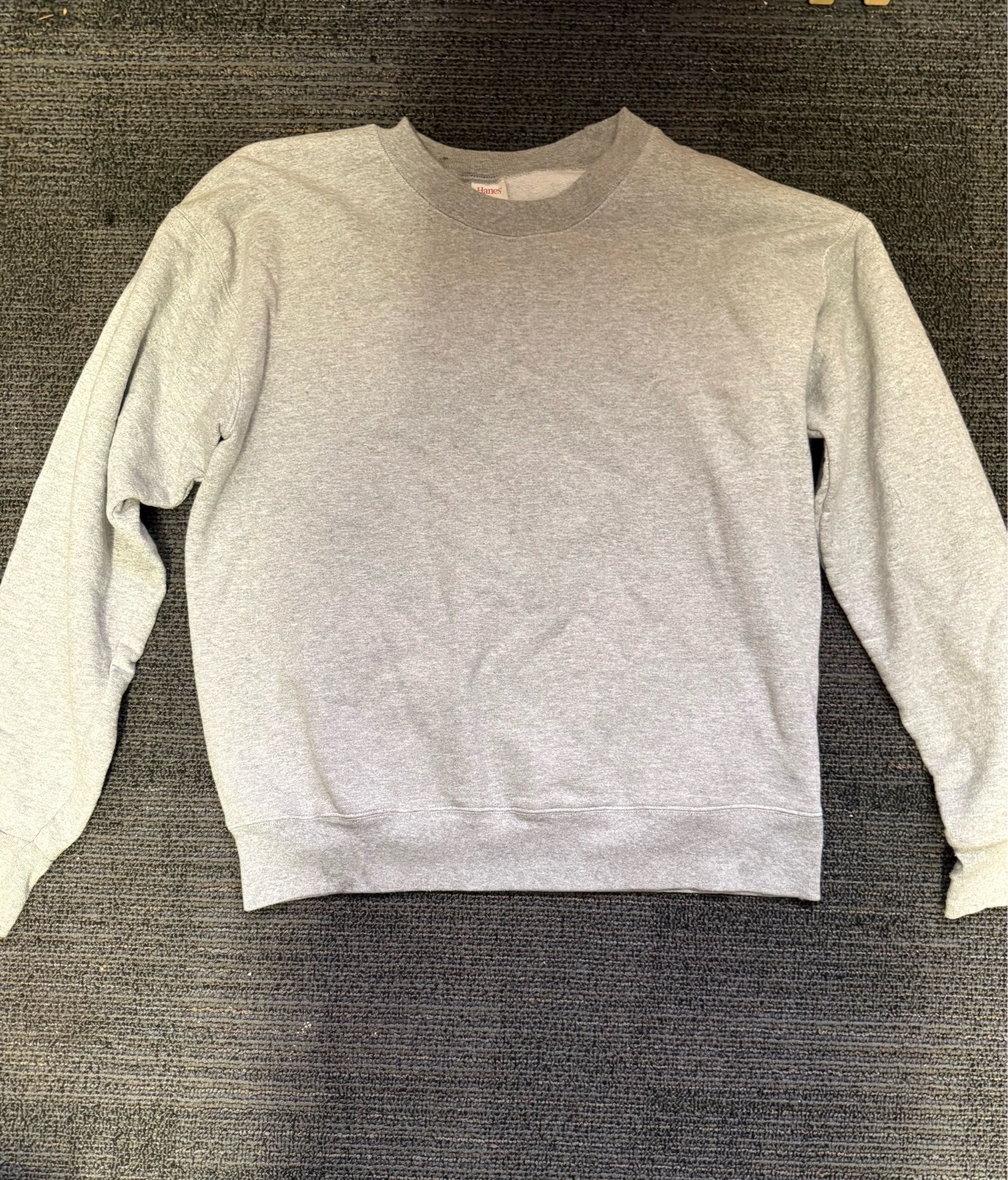 Hanes grey crewneck