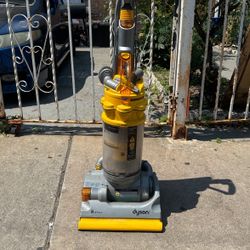 Dyson All Floor DC14 