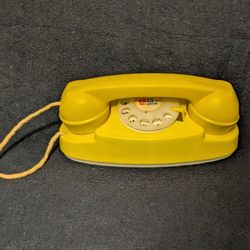 Phone Childs Toy The First Years Plastic Vintage Ring Dial 