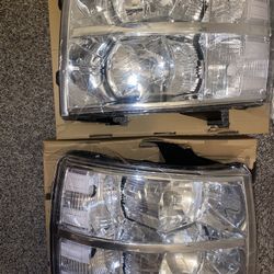 07-13 Chevy Silverado Headlights 