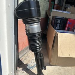 2016-2022 740i 750i Front Left Air Strut Shock