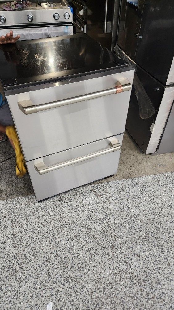 Ge Cafe Brand New 24 Inch 2 Drawer Refrigerator