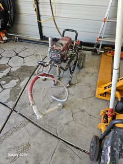 Titan 840 paint Sprayer