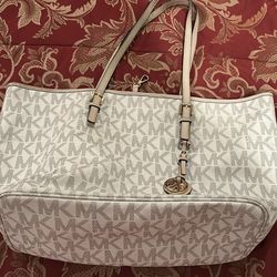 Michael Kors Huge tote
