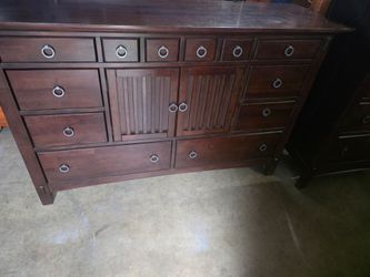 American Signature Furniture 12 Drawer Dress with Mirror and 6 Drawer Dresser Chest