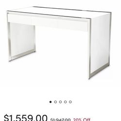 White glass Beautiful Desk 