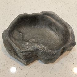 Good Condition Medium Large Reptile Bowl 