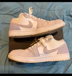 Jordan Air Jordan 1 Low "Paris" White/Sky Grey/Football Grey - Size 9 CV3043-100