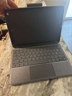 iPad keyboard and case