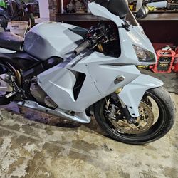 2005 Cbr 600 Rr Runs Excellent 